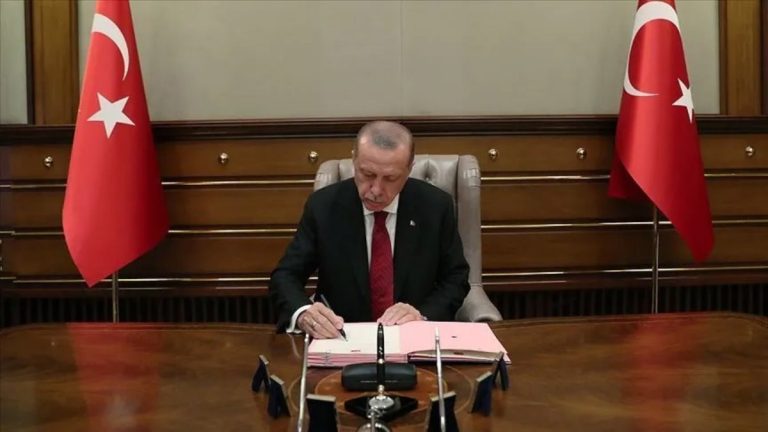 Cumhurbaşkanlığı tarafından yapılan atamalar Resmi Gazete’de