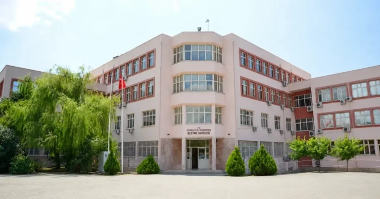 DEÜ İşletme Fakültesi AACSB’yi aldı