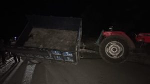 Elazığ’da traktör ile otomobil çarpıştı: 3’ü ağır 10 yaralı