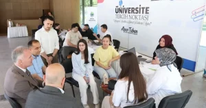 İnegöl Belediyesi tercih sürecinde de öğrencilerin yanında
