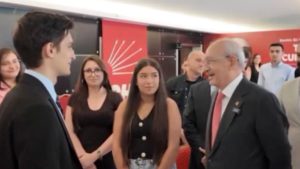Kemal Kılıçdaroğlu’dan üniversite adayına güldüren tavsiye: Siyaset tehlikeli