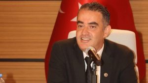 Koçarlı Belediye Başkanı Özgür Arıcı, CHP’den istifa etti