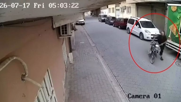 Mardin’de motosiklet hırsızlığı kamerada