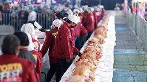 Meksika’da 100 metrelik “torta” ile Guinness Dünya Rekoru denemesi
