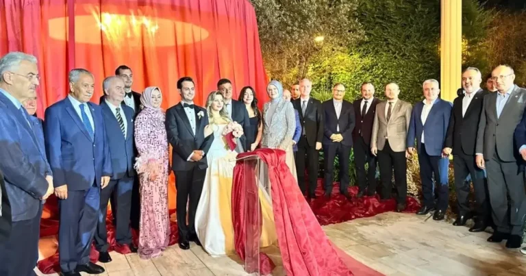 Siyaset ve İş Dünyası Bu Nikahta Buluştu