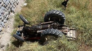 Tokat’ta otomobille çarpışan traktörün şarampole devrilmesi sonucu bir kişi öldü