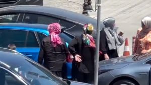 3 kadın sürücünün karıştığı zincirleme kaza diyalog yoluyla çözüldü