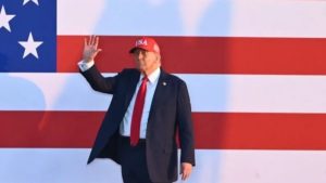 ABD Başkanı Donald Trump, İran’a saldırıları durdurduğunu açıkladı