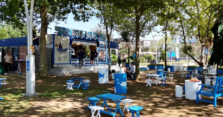 Antik Balık, lezzet yolculuğunu Başiskele sahile taşıdı