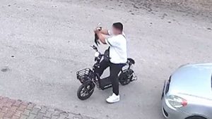 Bolu’da yavru kediyi öptükten sonra boğdu