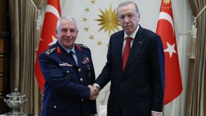 Cumhurbaşkanı Erdoğan, emekliye ayrılan Hava Kuvvetleri Komutanı Kadıoğlu’nu kabul etti