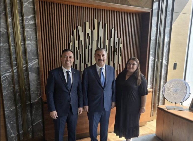 Hekim Birliği Yönetimi Eski Sağlık Bakanı Fahrettin Koca ile Buluştu!