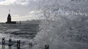 İstanbul dahil 11 kente sarı uyarı: Rüzgar kuvvetli esecek