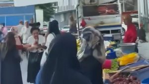 İstanbul’da kadın müşteriye kalasla saldıran pazarcı tutuklandı