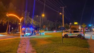 Muğla’da kırmızı ışıkta bekleyen motosiklete çarpan sürücü kaçtı: Motosikletli hastaneye kaldırıldı